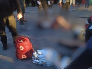В центре Броваров взорвалась граната, пострадали два человека, в том числе полицейский
