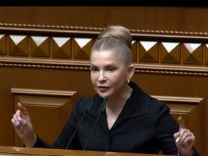 Нардеп-стронгмен второй день не сводит глаз с Тимошенко. Какой комплимент он ей сделал