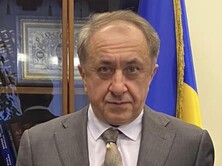 Чтобы гривна была сильной, нужно развивать рынки, а не бегать с бубном на Хортице