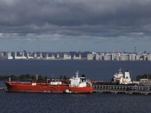 Самые серьезные перебои в истории. Как минимум 40% мощностей экспорта нефти России остановлено – Reuters