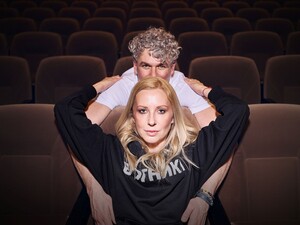 Родила в 17, лишилась волос из-за развода и полюбила женатого. История женского счастья Тони Матвиенко