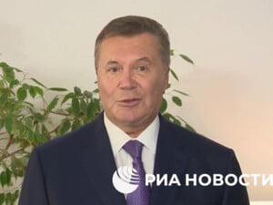 Януковича и его любовницу избил пьяный