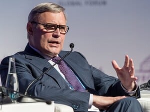 Проблемы Путина, политика Трампа, как может закончиться война. Интервью Бацман с Касьяновым. Видео